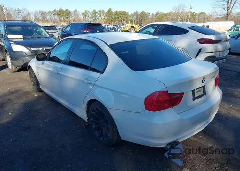2011 BMW 328I xDrive z USA, uszkodzony, nr VIN WBAPK7C5XBA970005